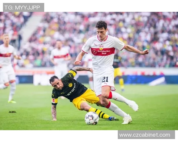 斯图加特客场绝地逆袭,成功守住德甲联赛资格! 斯图加特客场绝地逆袭,成功守住德甲联赛资格!