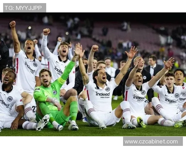 门兴主场大胜,明斯特遭遇惨败,全队狂欢庆祝胜利振奋士气 门兴主场大胜,明斯特遭遇惨败,全队狂欢庆祝胜利振奋士气