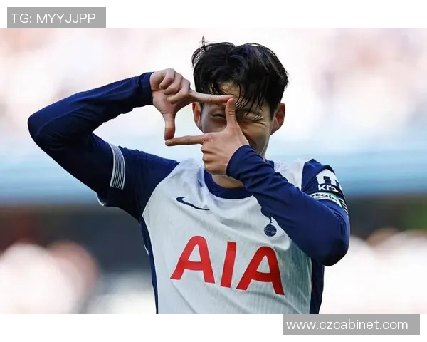 热刺主场惊险2比1战胜曼联，孙兴民梅开二度成为大赢家