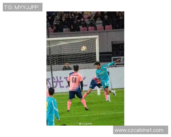 香港电视台全程直播足球比赛精彩瞬间让球迷尽享赛事激情与乐趣 香港电视台全程直播足球比赛精彩瞬间让球迷尽享赛事激情与乐趣